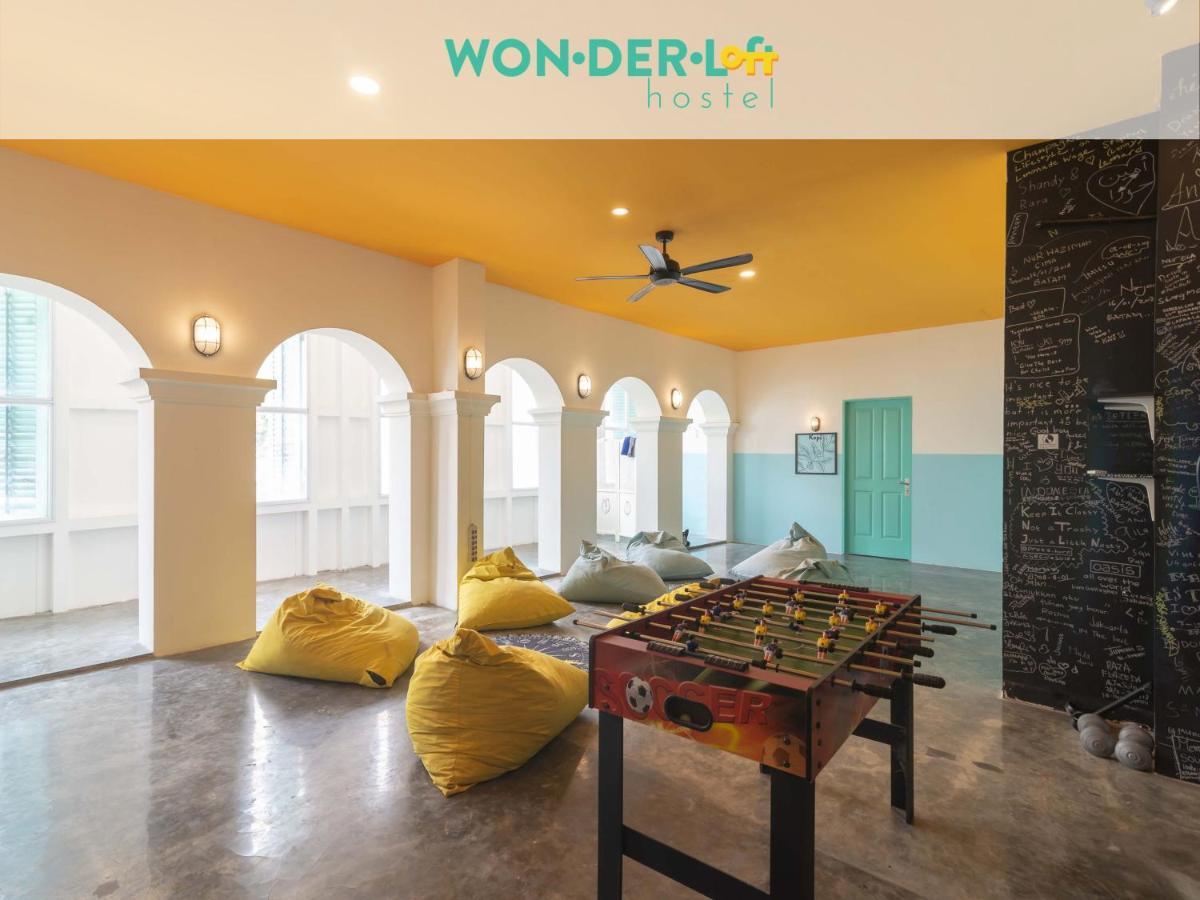 Wonderloft Hostel Kota Tua Джакарта Екстер'єр фото