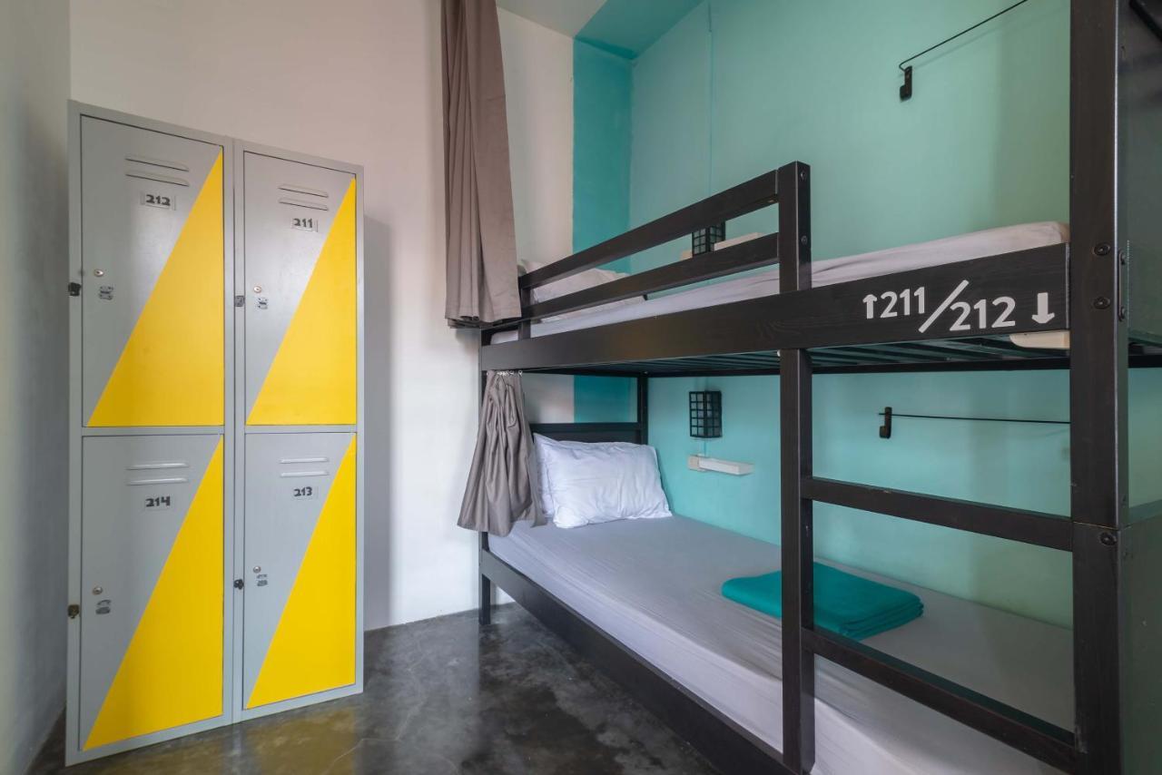 Wonderloft Hostel Kota Tua Джакарта Екстер'єр фото