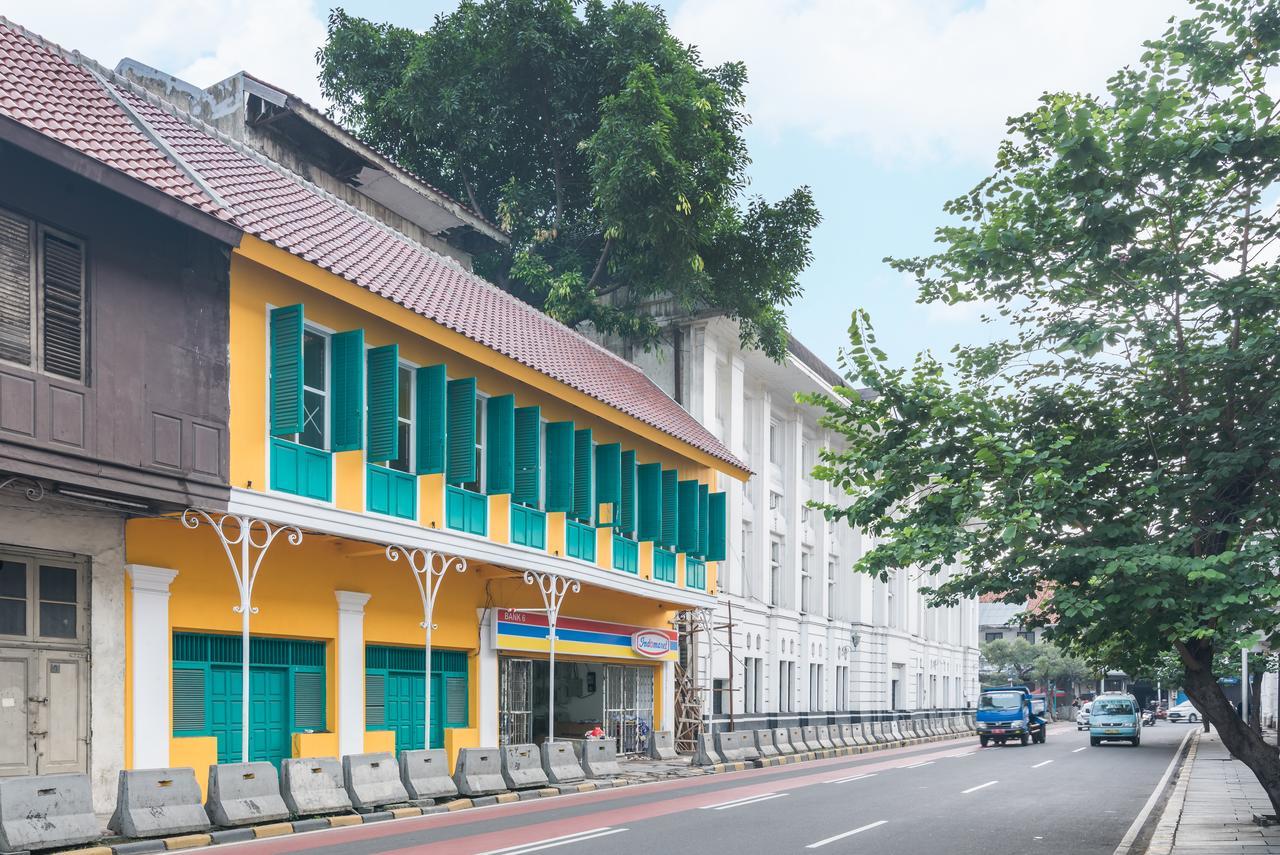 Wonderloft Hostel Kota Tua Джакарта Екстер'єр фото