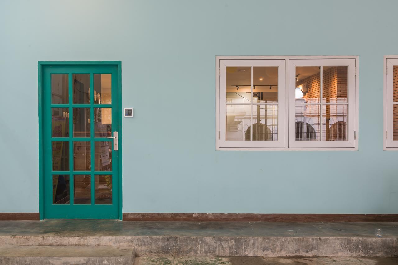 Wonderloft Hostel Kota Tua Джакарта Екстер'єр фото